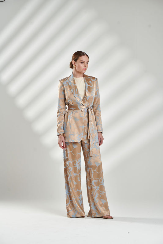 Luxury Floral Print Women’s Suit with Shiny Finish – Elegant Occasionwear