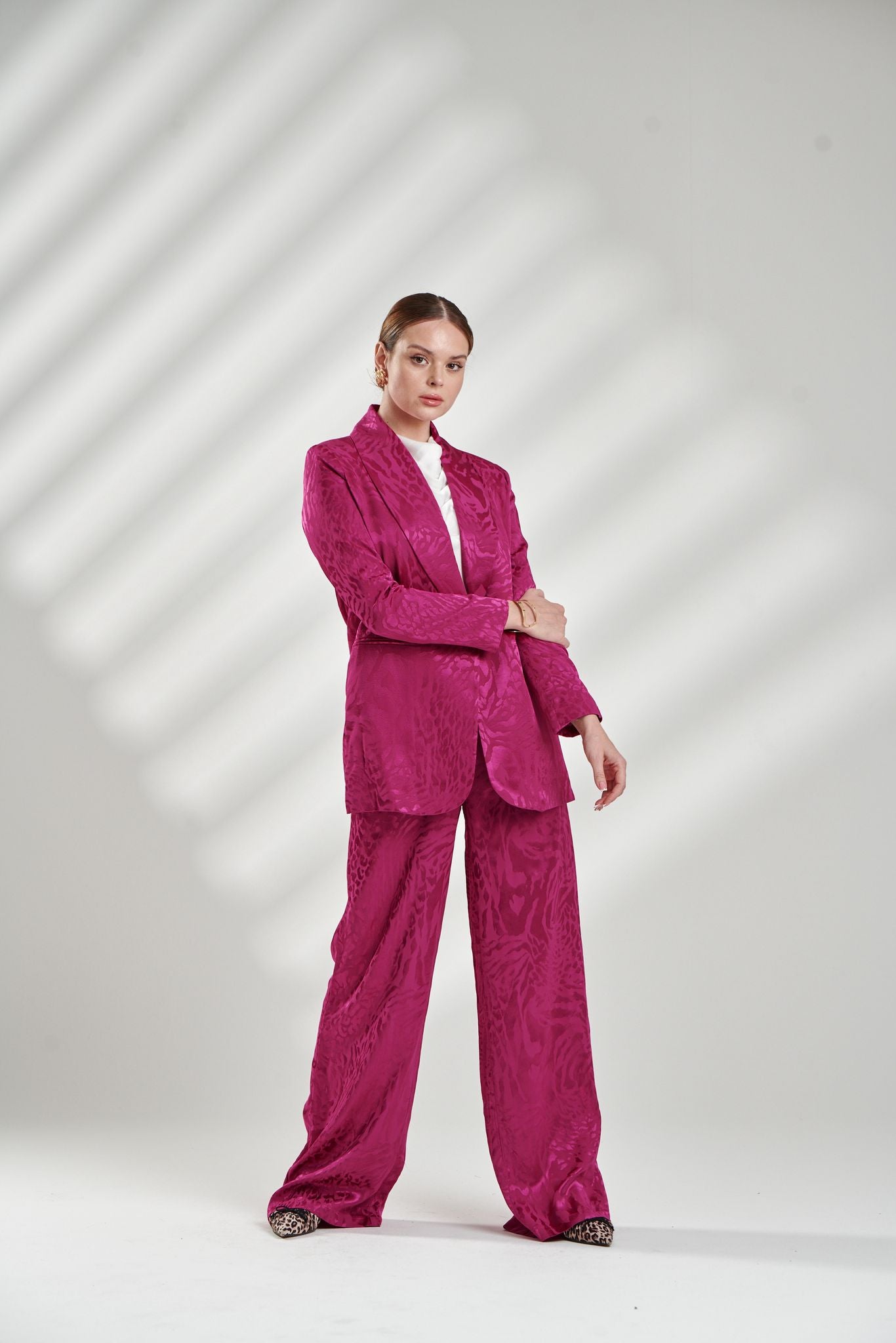 Silky Dark Pink Leopard Print Women’s Suit – Bold & Luxurious Look