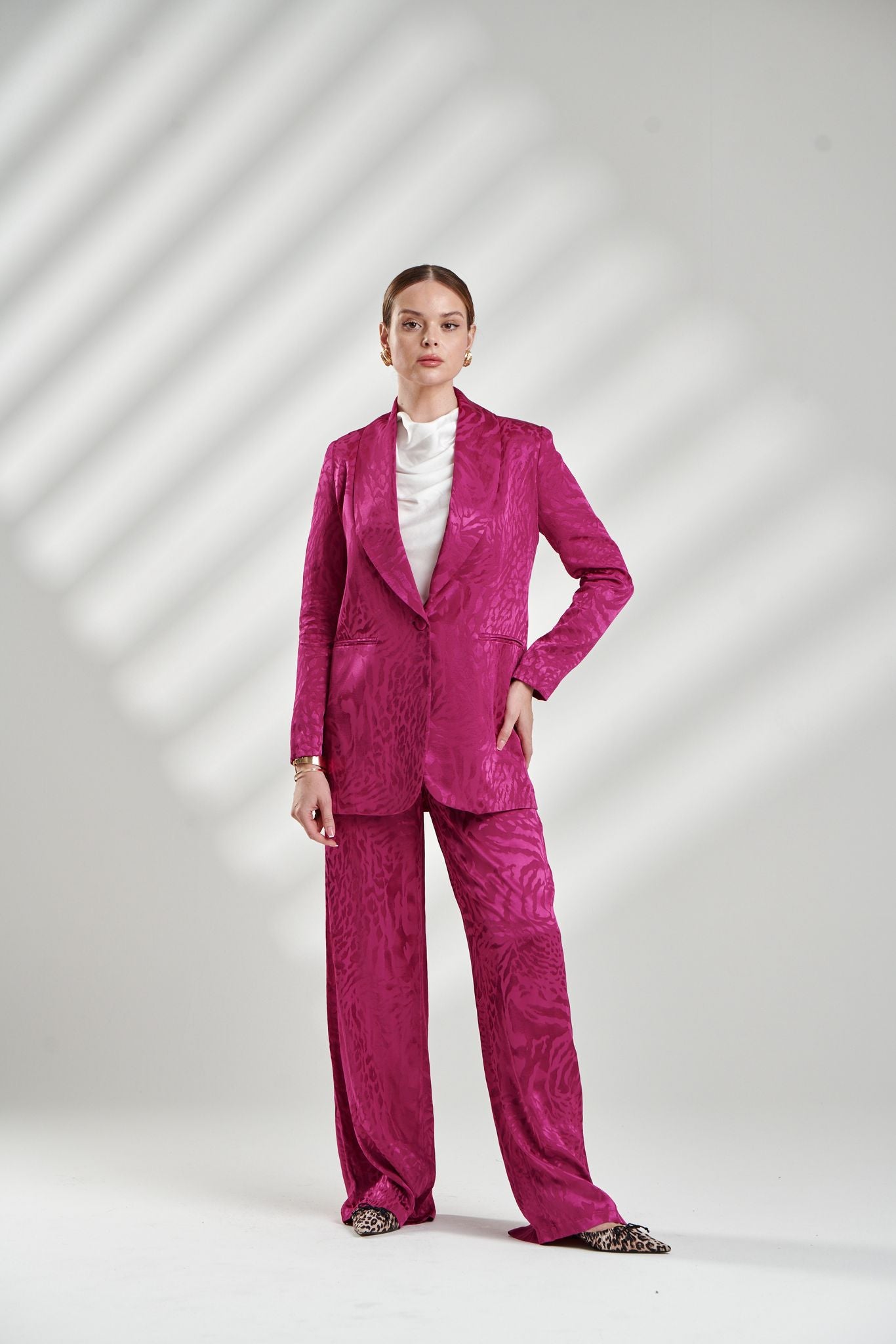 Silky Dark Pink Leopard Print Women’s Suit – Bold & Luxurious Look