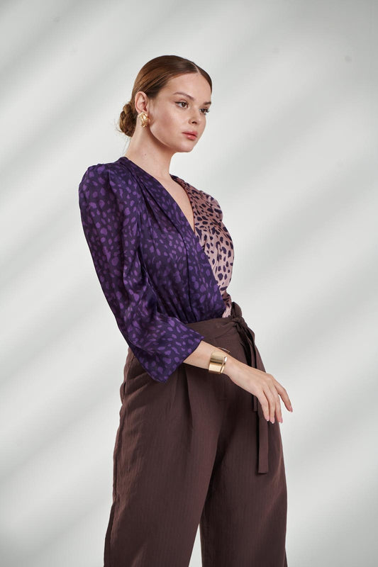 Lightweight Long Sleeve Leopard Print Top – Everyday Elegance